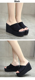 Load image into Gallery viewer, Summer Slip On Platform Wedges
